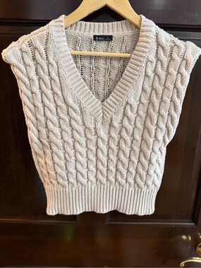 Very J Cream Cable Knit V-Neck Sweater Vest